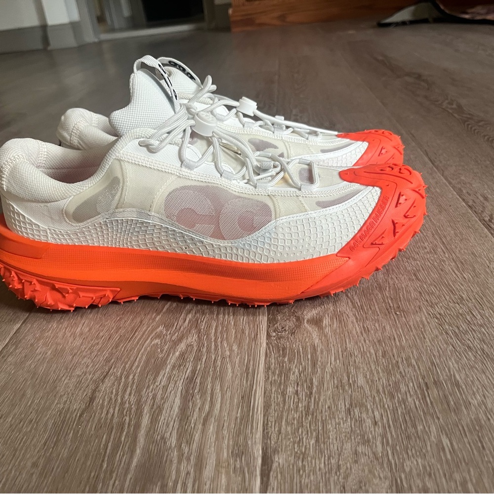 Nike ACG Mountainfly Size 12 NWOB
